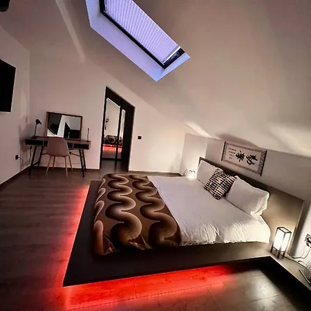 Apartment Coresi Bright